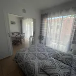 Appartement à Avec Balcon à 200m Du Port *