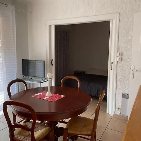 A Avec Balcon A 200m Du Port Apartment *