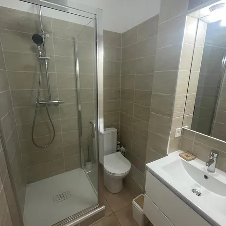 A Avec Balcon A 200m Du Port Διαμέρισμα Sanary-sur-Mer