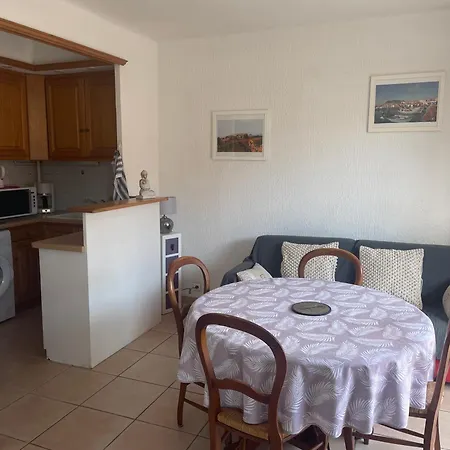 à Avec Balcon à 200m Du Port Appartement Sanary-sur-Mer